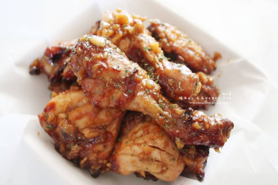 Ganjang Chicken (Soy sauce Fried chicken)s